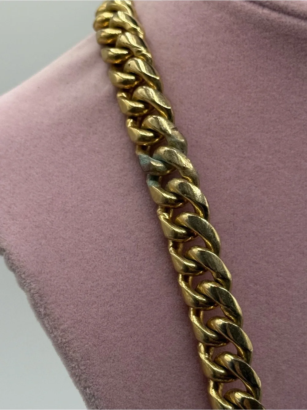 Vintage heavy men’s Classic Thick gold tone Cuban Chain Necklace